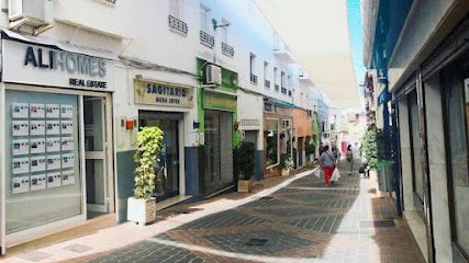 ALIHOMES real estate S.L Calle Buenavista n⁰28 29100 Coin Malaga