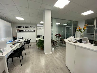 Atenea Inmobiliaria C. Cristo 1 02630 La Roda Albacete