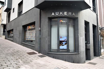 Aukera Inmobiliaria Calle de Bidebarrieta 29 bajo 20600 Eibar Guipuzcoa G¡puzkoa