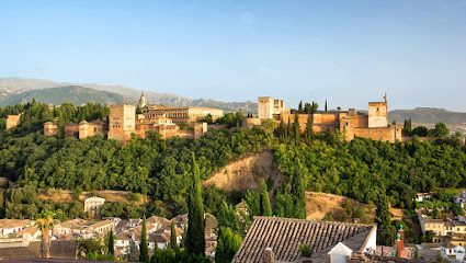 CG CreditGranada Av. Blas de Otero 25 18200 Maracena Granada
