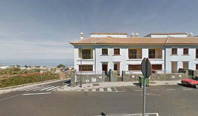 Carolina Oramas C. Lirio Real 2 38300 La Orotava Santa Cruz de Tenerife