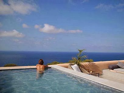 Casa y Entorno Immobiliaria Carrer Ponent n°2 bajo 07870 Puerto Balearic Islands