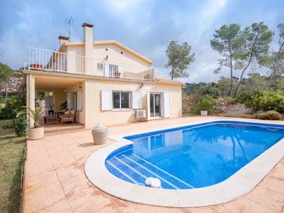 Casas Raluy 08720 Vilafranca del Penedes Barcelona
