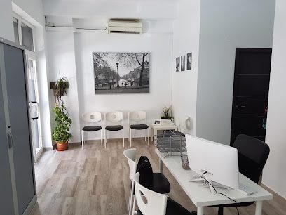 Casazul Servicios Juridicos e Inmobiliarios C. Ibrahin 7 29011 Malaga