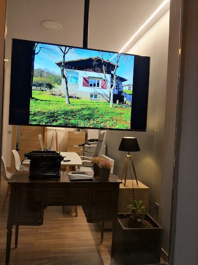 Eulabe Inmobiliaria esquina con el pasadizo Olaeta kalea 5 20011 Donostia San Sebastian Gipuzkoa