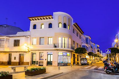 FINCAS CARDONA Placa des Ramal 25 07730 Alaior Illes Balears