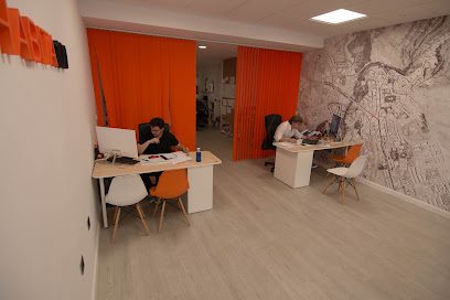 Habita100 Inmobiliaria Av. de Castilla la Mancha 12 16003 Cuenca