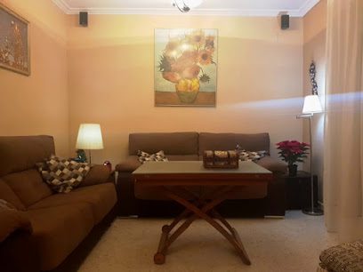 Hello House Pino Montano C. Estrella Canopus 9 41015 Sevilla