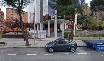 INMOBILIARIA NEW AGE C. de Arturo Soria 336 4o C 28033 Madrid