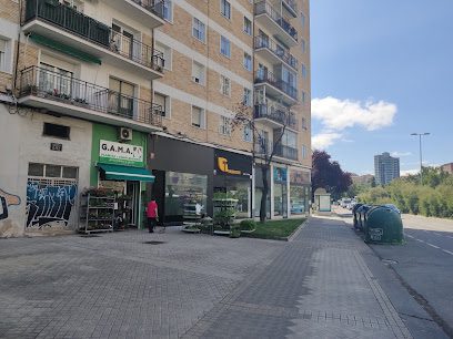 INMOZHANG NAVARRA Av. de Navarra 31012 Pamplona Navarra