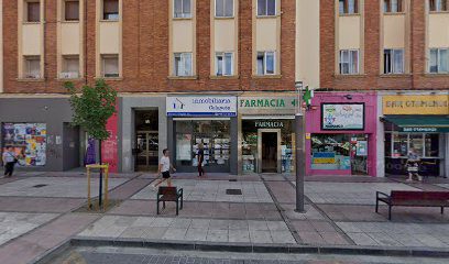 Inmobiliaria Celayeta Av de Don Marcelo Celayeta 72 31014 Pamplona Navarra