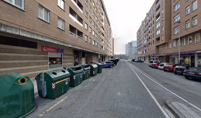Inmobiliaria Inmoka C. Benjamin de Tudela 14 bajo 31008 Pamplona Navarra