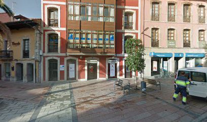 Inmobiliaria La Plaza C. Castillo 2 33500 Llanes Asturias