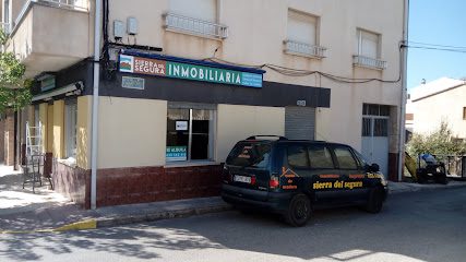 Inmobiliaria Sierra del Segura Av. Benjamin Palencia 4 02450 Riopar Albacete