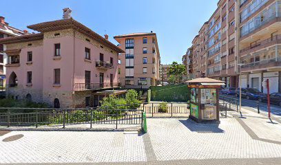 Inmozumaia Patxita Etxezarreta Kalea 4 20750 Zumaia Gipuzkoa