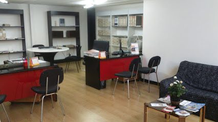 JL2 Inmobiliaria C. de la Libertad 11 49010 Zamora