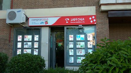 Lady Casa Asesores Inmobiliarios C. de La Rioja 13 28042 Madrid