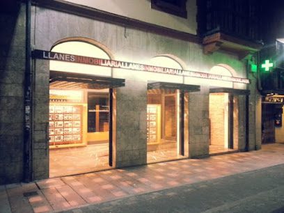 Llanes Inmobiliaria Su Inmobiliaria en Llanes C. Mercaderes 3 33500 Llanes Asturias