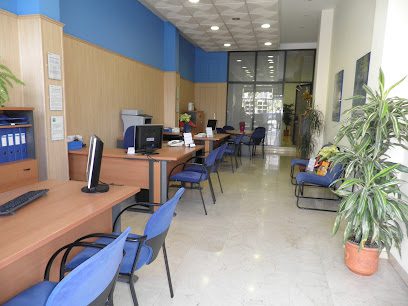 PROSIMA SERVICIOS INMOBILIARIOS frente BP C. Emilio Thuillier 30 local inmobiliaria 29014 Malaga