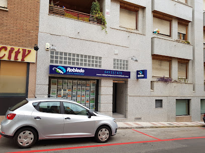 Robledo Espacio Inmobiliario C. Manuel Paez Xaramillo 2 LOCAL 19003 Guadalajara