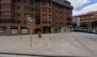 SERVICIOS INMOBILIARIOS LA LLAVE ROJA SL Av. del Cid Campeador 9 BAJO 09003 Burgos
