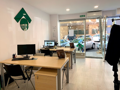 Tecnocasa Agencia Inmobiliaria Barajas Corralejos C. Bahia de Almeria 19 28042 Madrid