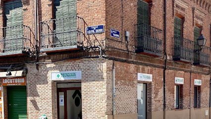 Tecnocasa Agencia Inmobiliaria C. de Sierra Gador 64 l1 dcha 28031 Madrid
