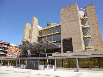Tecnocasa agencia inmobiliaria Av. de Rafaela Ybarra 3 28026 Madrid