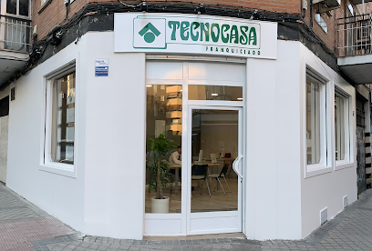 Tecnocasa agencia inmobiliaria C. de Fermin Donaire 16 28026 Madrid