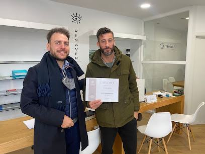 Venaver Servicios Inmobiliarios Av. de Buenos Aires no 17 bajo 32004 Ourense Province of Ourense