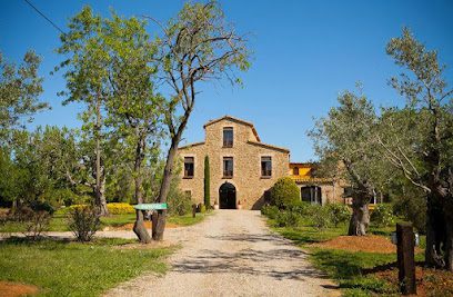 innova finques immobiliaria Carrer de lAve Maria 22 17130 LEscala Girona